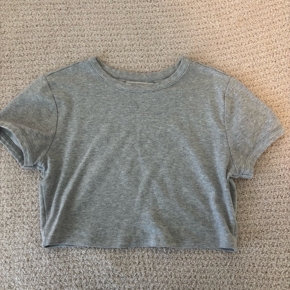 Urban Outfitters Gray Cropped Tee